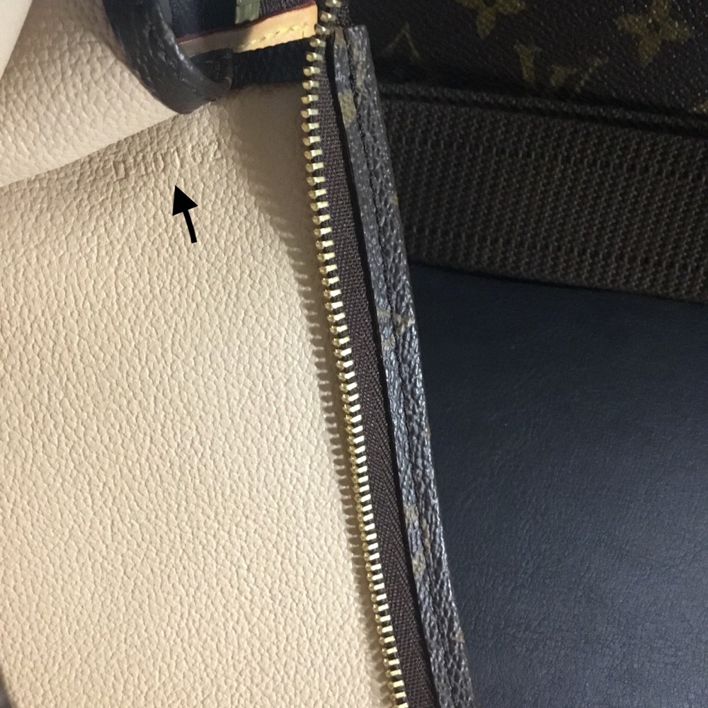 Louis Vuitton Monogram Poche Toliette Canvas!  Excellent condition! - Picture 6 of 11